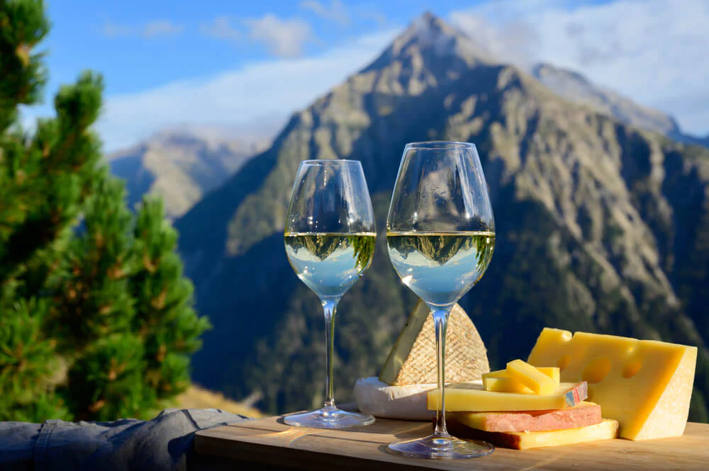 verres-vin-montagnes-alpes